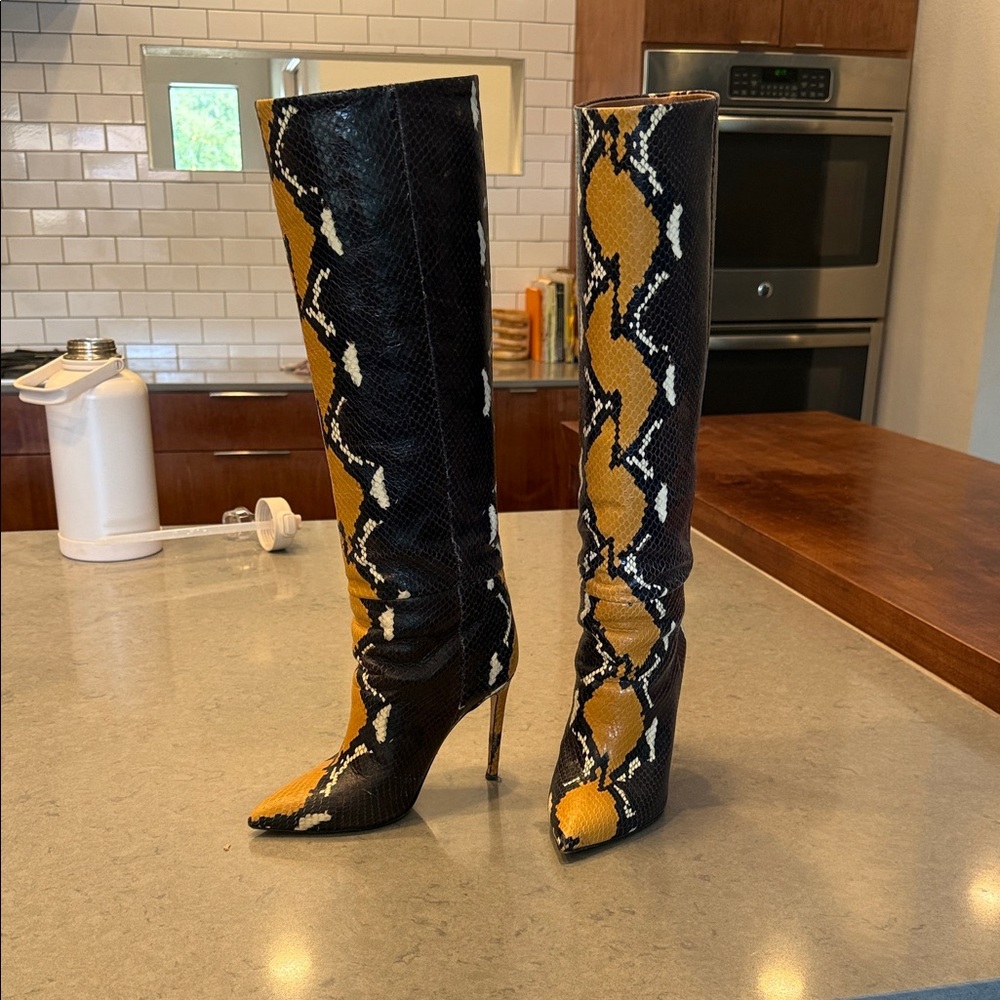 Snakeskin Pattern Knee-High Boots - Black and Yellow
